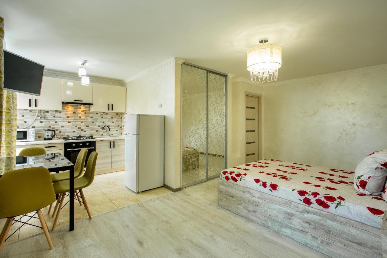 Luxury Apartment Near The City Center In Nikolaev นิโกลาเยฟ ภายนอก รูปภาพ